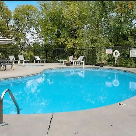 Bandit'S Riverfront Retreat - Mountain View- Condo-Fishing-Balcony-Fireplace-Great Location! Pigeon Forge Exterior photo