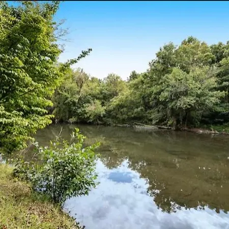 Bandit'S Riverfront Retreat - Mountain View- Condo-Fishing-Balcony-Fireplace-Great Location! Pigeon Forge Exterior photo